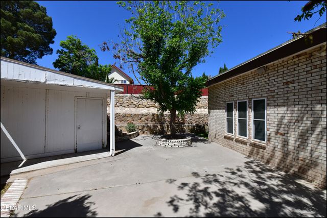 1857 RALPH JANES Place, El Paso, TX 79936