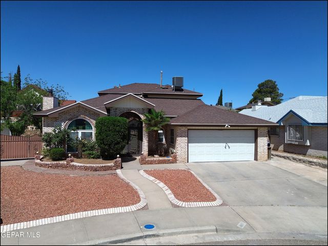 1857 RALPH JANES Place, El Paso, TX 79936