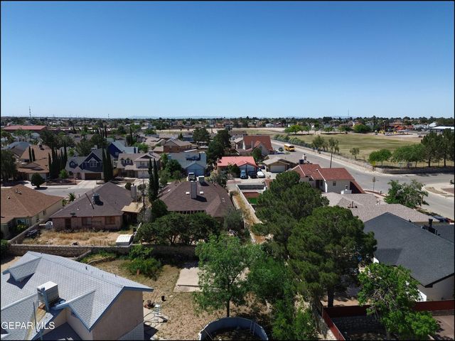 1857 RALPH JANES Place, El Paso, TX 79936
