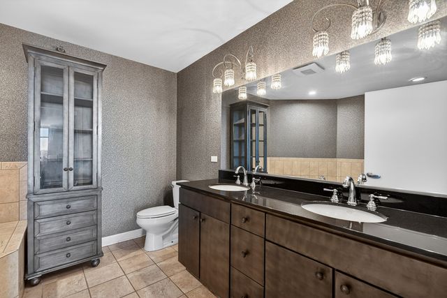 1600 S Prairie Avenue 1901, Chicago, IL 60616