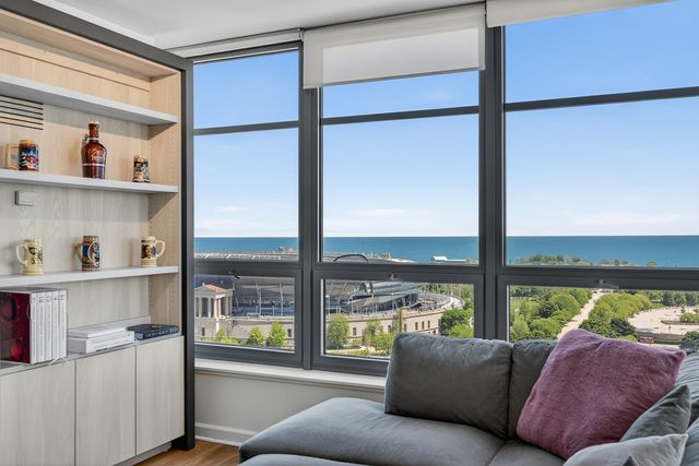 1600 S Prairie Avenue 1901, Chicago, IL 60616