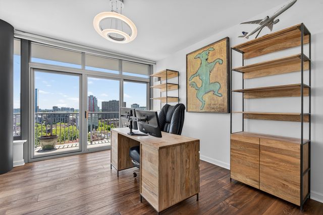 1600 S Prairie Avenue 1901, Chicago, IL 60616