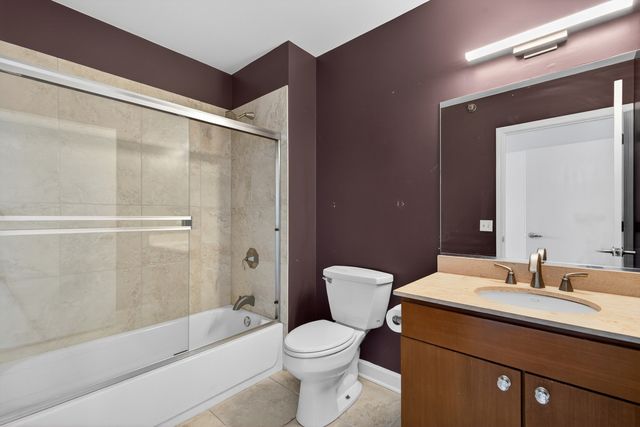 1600 S Prairie Avenue 1901, Chicago, IL 60616