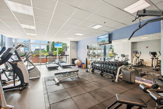 1600 S Prairie Avenue 1901, Chicago, IL 60616