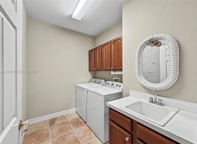 8390 Big Acorn CIR 1103, Naples, FL 34119