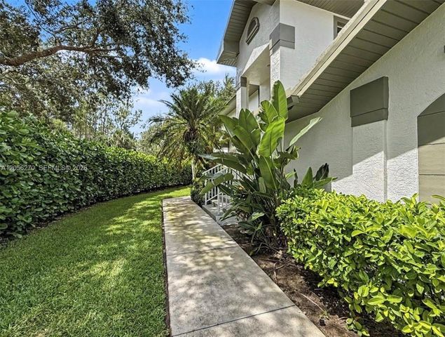 8390 Big Acorn CIR 1103, Naples, FL 34119