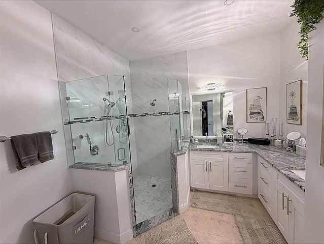 32 Monterey Pointe Drive 32, Palm Beach Gardens, FL 33418