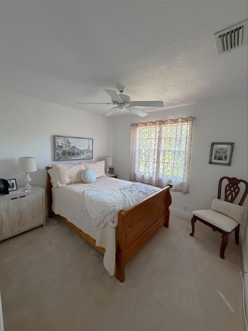 32 Monterey Pointe Drive 32, Palm Beach Gardens, FL 33418