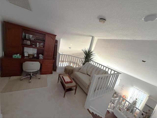 32 Monterey Pointe Drive 32, Palm Beach Gardens, FL 33418