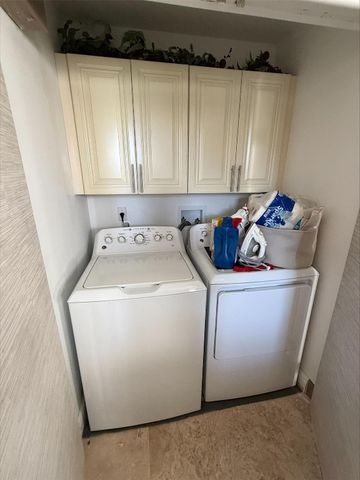 32 Monterey Pointe Drive 32, Palm Beach Gardens, FL 33418