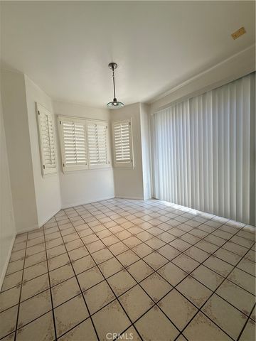 12022 Falcon Crest, Los Angeles, CA 91326