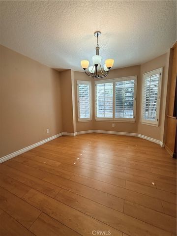 12022 Falcon Crest, Los Angeles, CA 91326