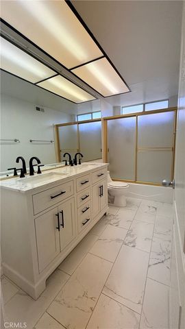 12022 Falcon Crest, Los Angeles, CA 91326