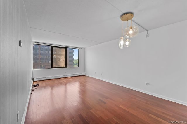 4 Martine Avenue 1109, White Plains, NY 10606
