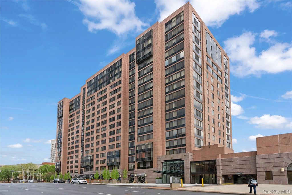 4 Martine Avenue 1109, White Plains, NY 10606