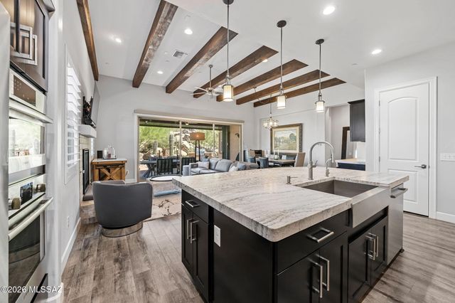 14333 N Mickelson Canyon Court, Oro Valley, AZ 85755