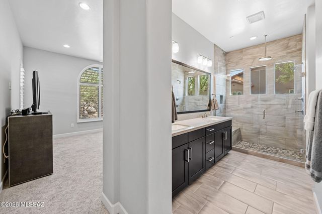 14333 N Mickelson Canyon Court, Oro Valley, AZ 85755