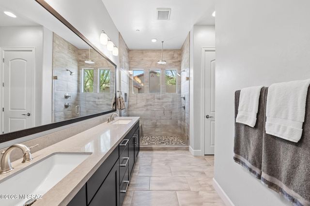 14333 N Mickelson Canyon Court, Oro Valley, AZ 85755