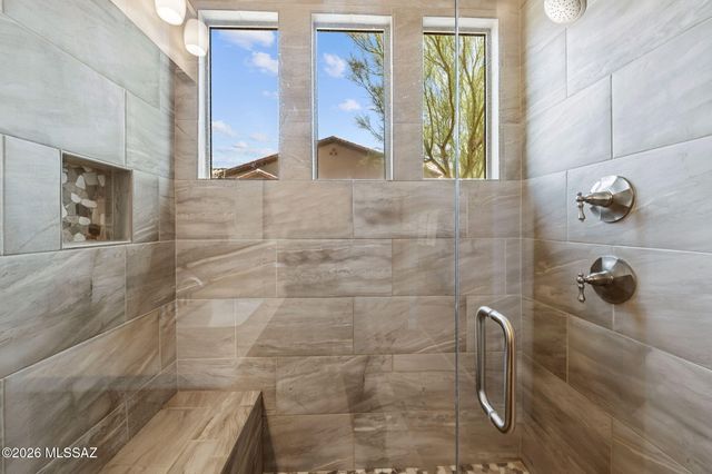 14333 N Mickelson Canyon Court, Oro Valley, AZ 85755