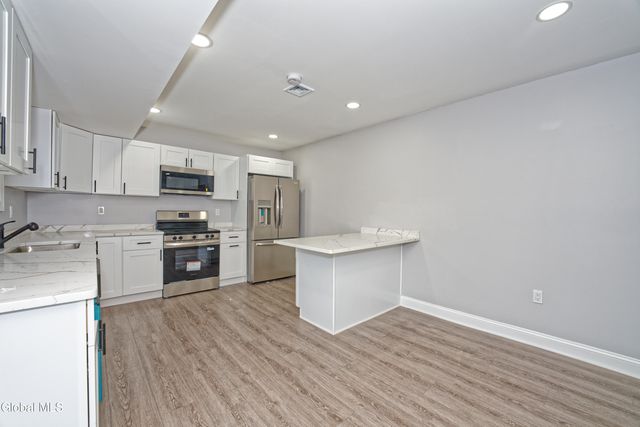 22 Natick Street, Colonie, NY 12205