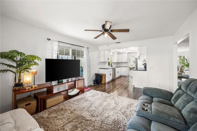 1371 Orchard Circle, Upland, CA 91786