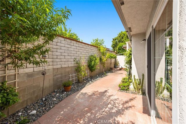 1371 Orchard Circle, Upland, CA 91786