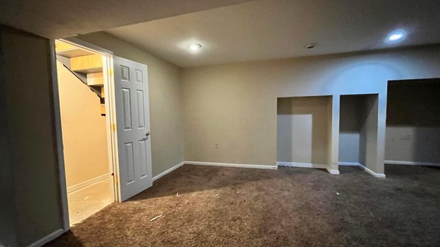 8947 Creek View Street, Canal Winchester, OH 43110