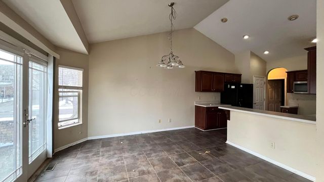 8947 Creek View Street, Canal Winchester, OH 43110