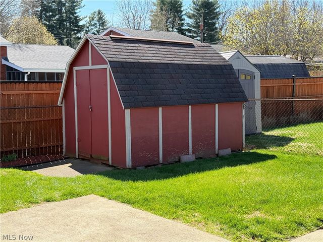 4402 Whited Drive, Vienna, WV 26105
