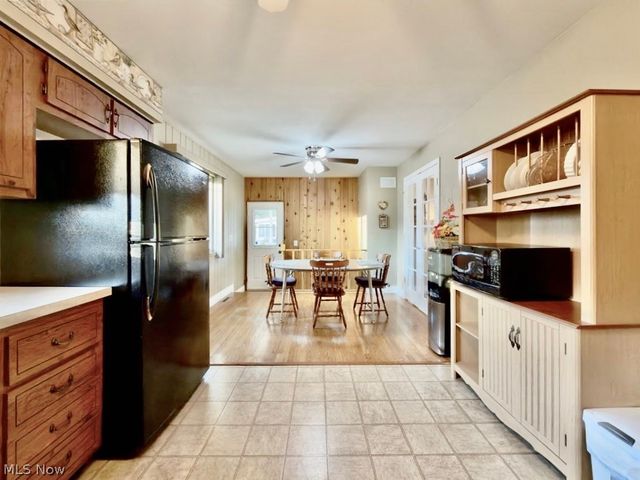 4402 Whited Drive, Vienna, WV 26105