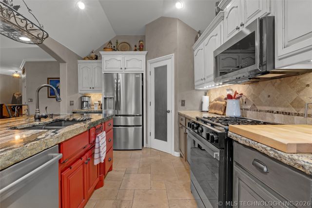 830 W 145th Street S, Glenpool, OK 74033