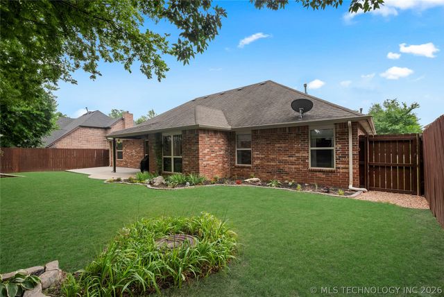 830 W 145th Street S, Glenpool, OK 74033