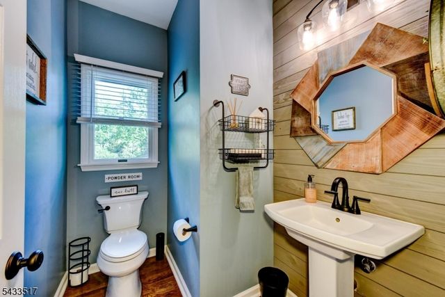 302 Kelly Dr, Branchburg Twp., NJ 08853