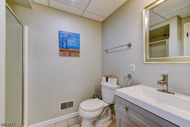 302 Kelly Dr, Branchburg Twp., NJ 08853
