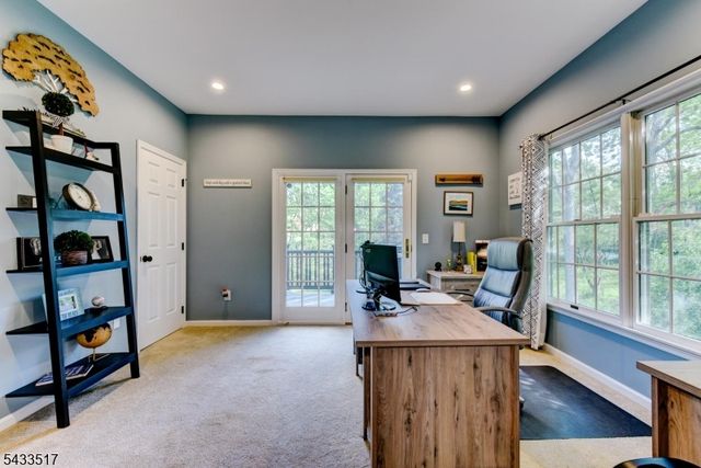 302 Kelly Dr, Branchburg Twp., NJ 08853