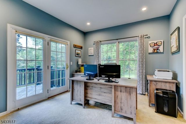 302 Kelly Dr, Branchburg Twp., NJ 08853