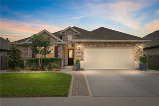 2538 Las Estrellas St, Corpus Christi, TX 78414