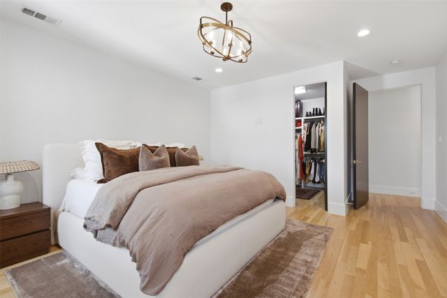 3541 Kalterra, Dallas, TX 75219
