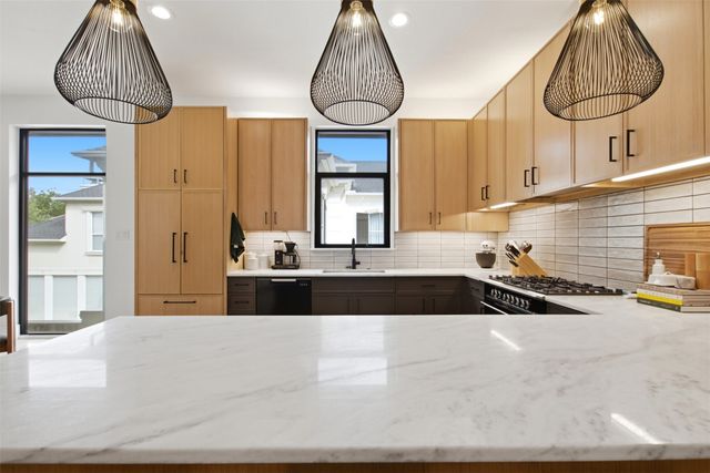 3541 Kalterra, Dallas, TX 75219