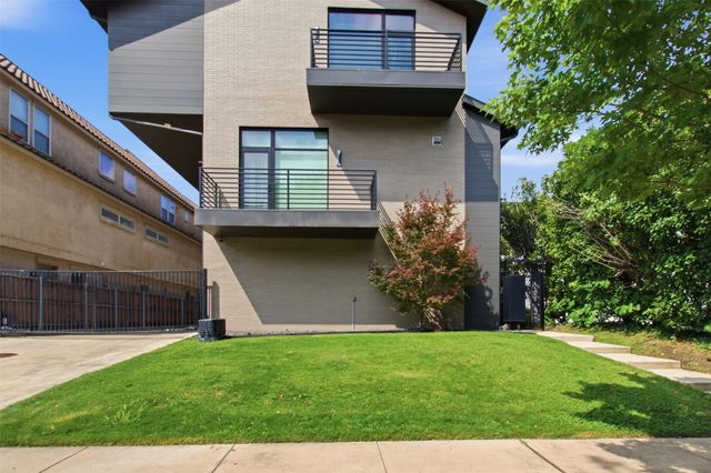 3541 Kalterra, Dallas, TX 75219