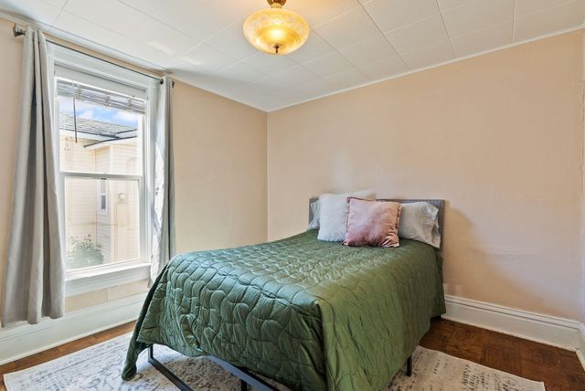 410 W Shannon Ave, Spokane, WA 99205