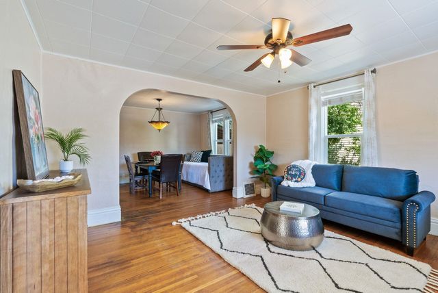 410 W Shannon Ave, Spokane, WA 99205