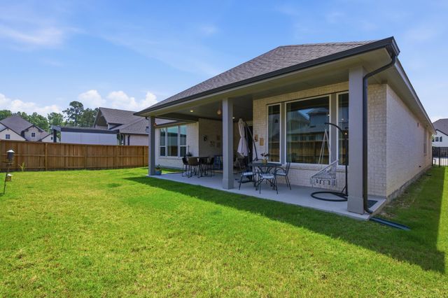 28065 Willow Glen Drive, Spring, TX 77386