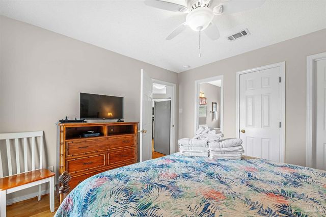 701 Cabana Beach Rd, Gulf Shores, AL 36542
