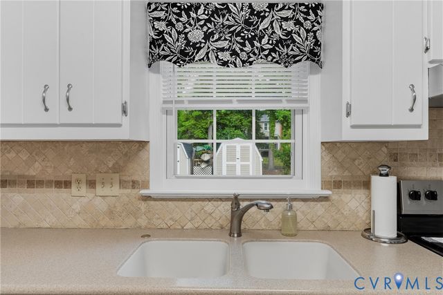 7450 Lake Terrell Dr, Hanover, VA 23111