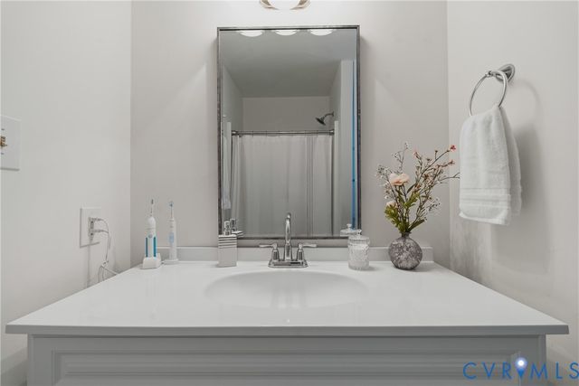 7450 Lake Terrell Dr, Hanover, VA 23111