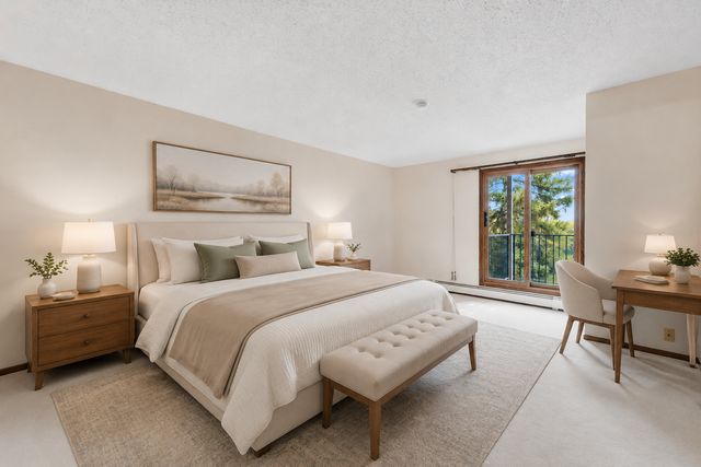 9500 Collegeview Road 206, Bloomington, MN 55437