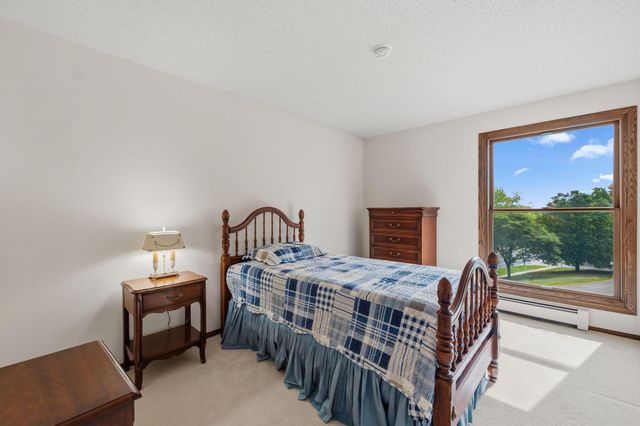 9500 Collegeview Road 206, Bloomington, MN 55437