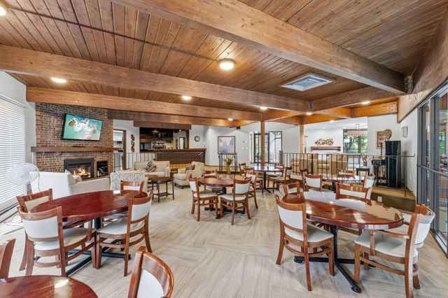 9500 Collegeview Road 206, Bloomington, MN 55437