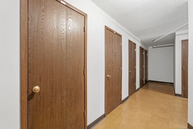 9500 Collegeview Road 206, Bloomington, MN 55437